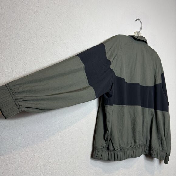 Lululemon Color Block Nylon Collared Jacket Retro Army Green/Black Size M NWT - Picture 9 of 10